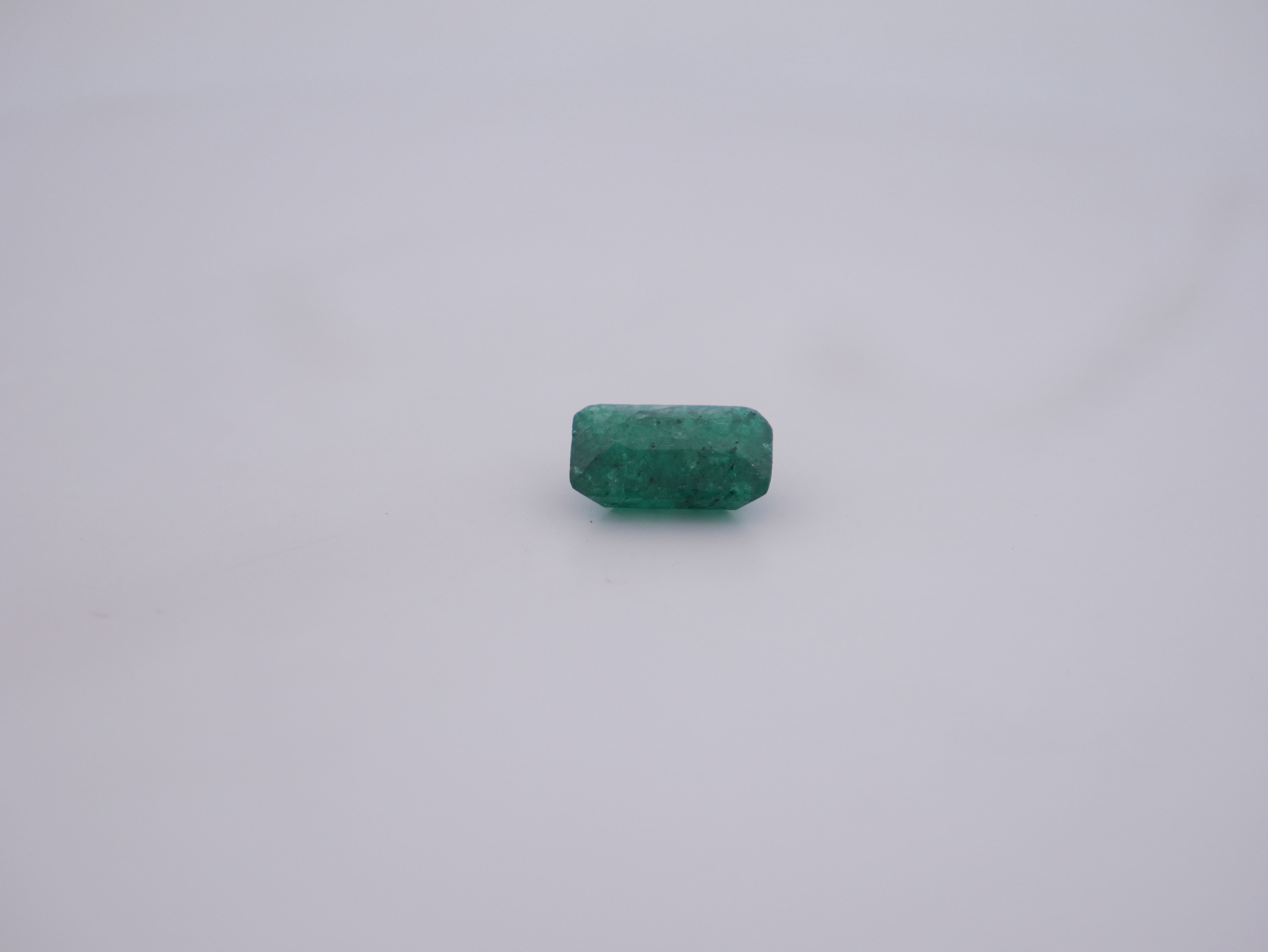Colombian Emerald - 06.90 Carat