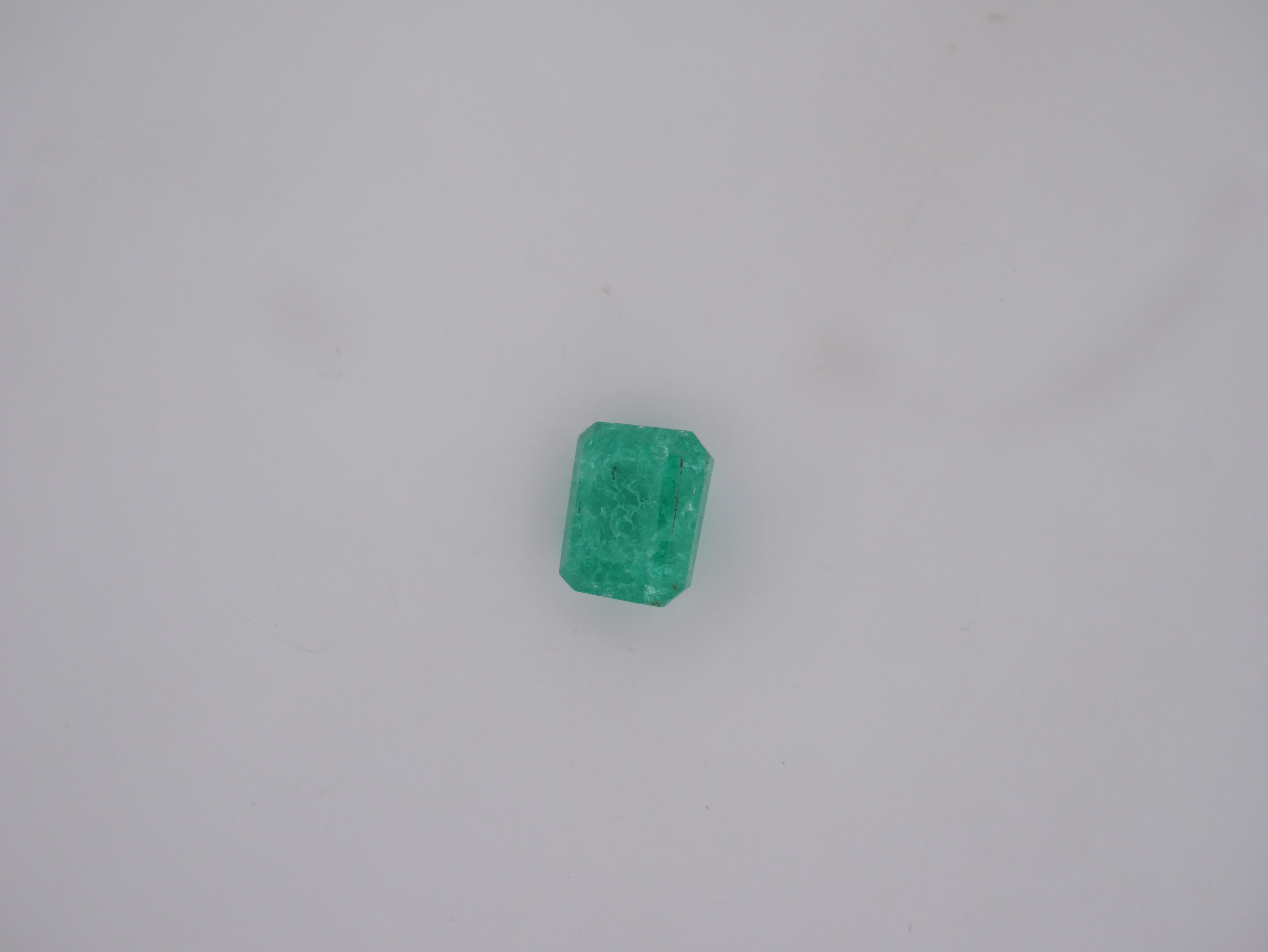 Colombian Emerald - 06-90 Carat
