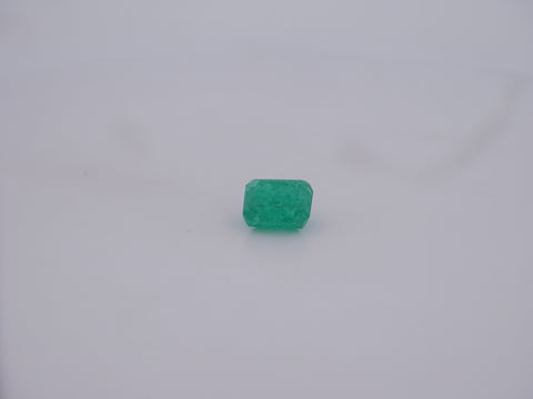 Colombian Emerald - 06-90 Carat