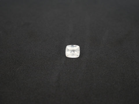 Sri Lanka White Sapphire - 06.97 Carat