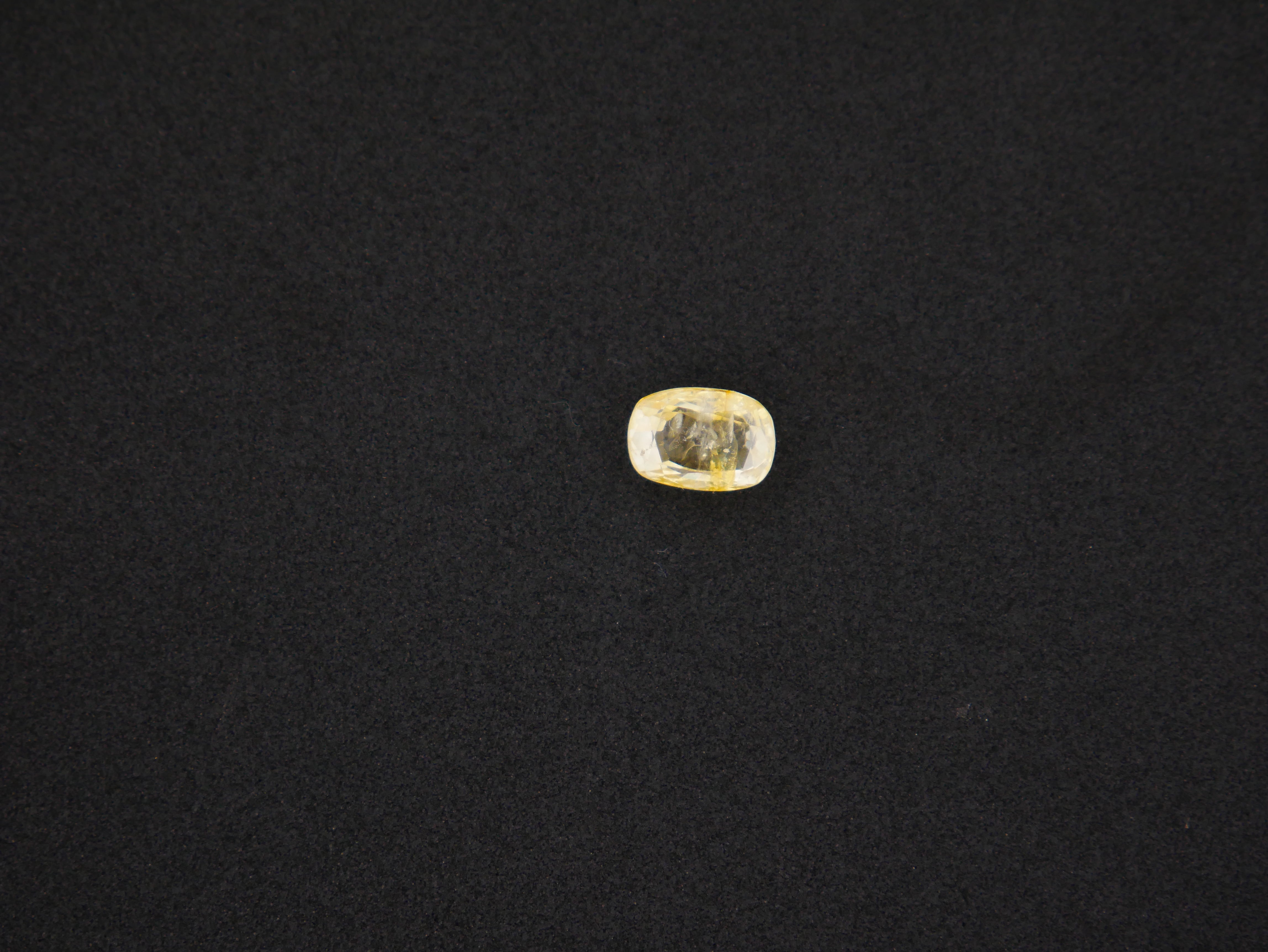 Srilanka Pukhraj - 03.94 Carat