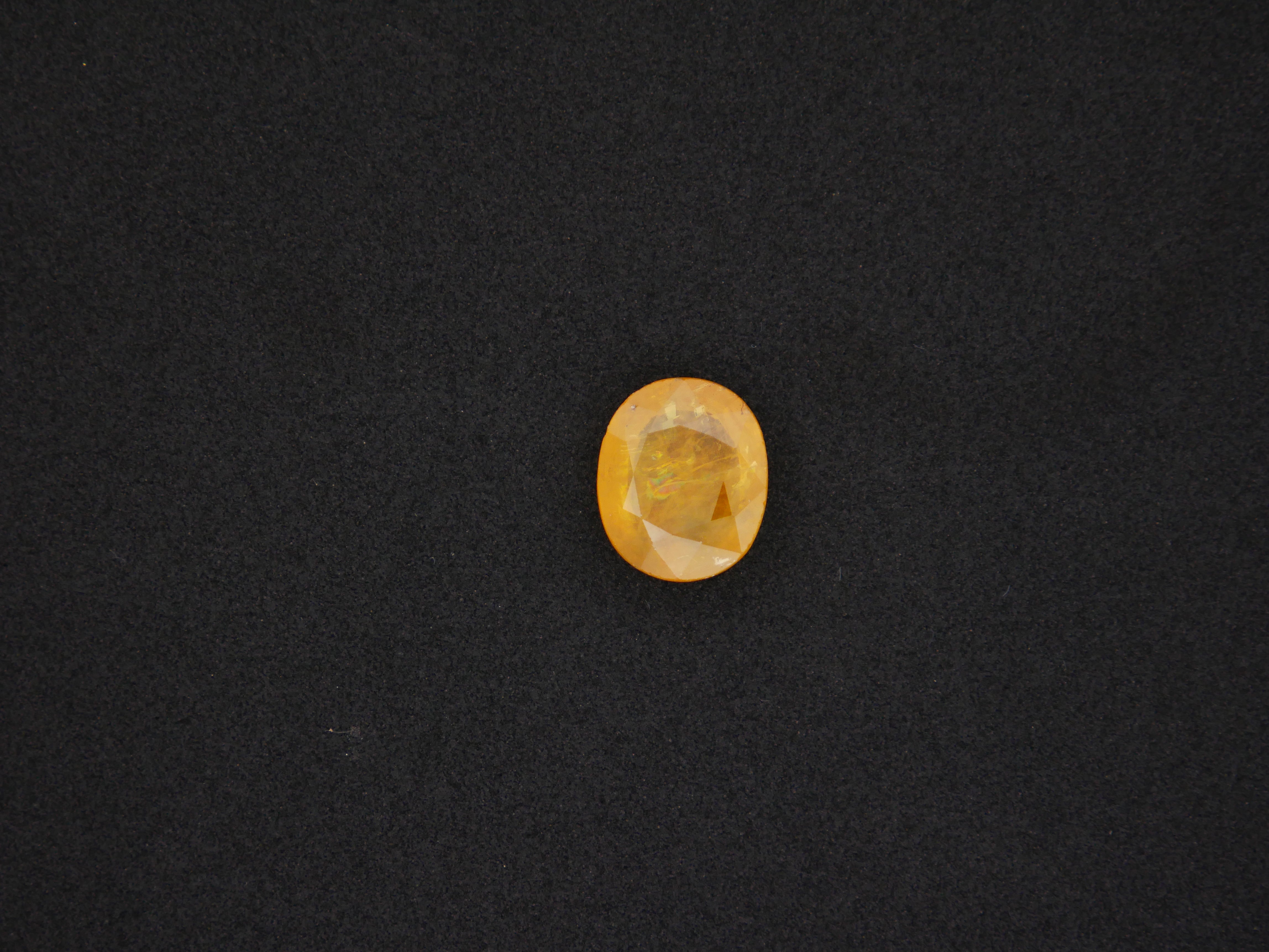 Srilanka Pukhraj - 11.81 Carat