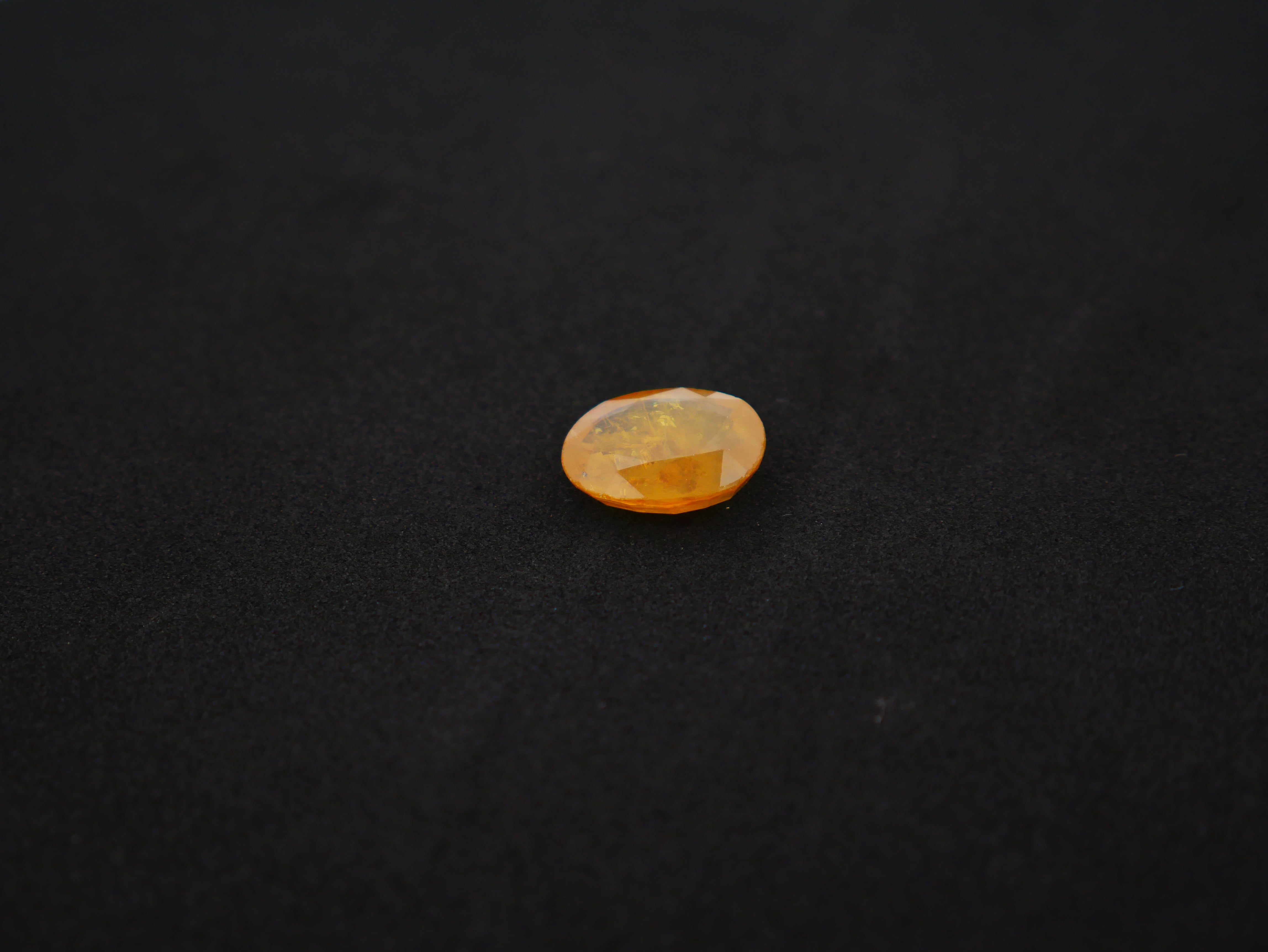 Srilanka Pukhraj - 11.81 Carat