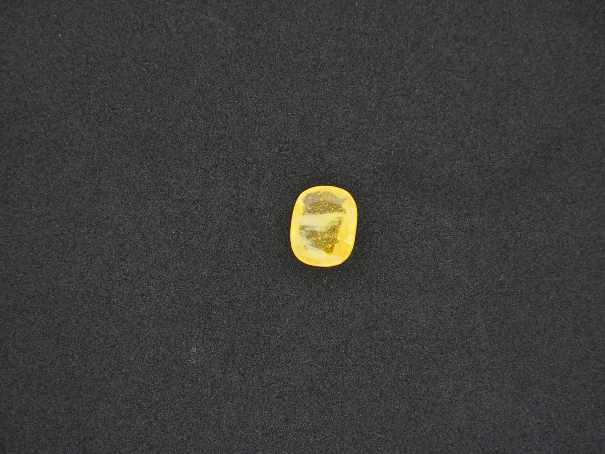 Bangkok Pukhraj - 07.54 Carat