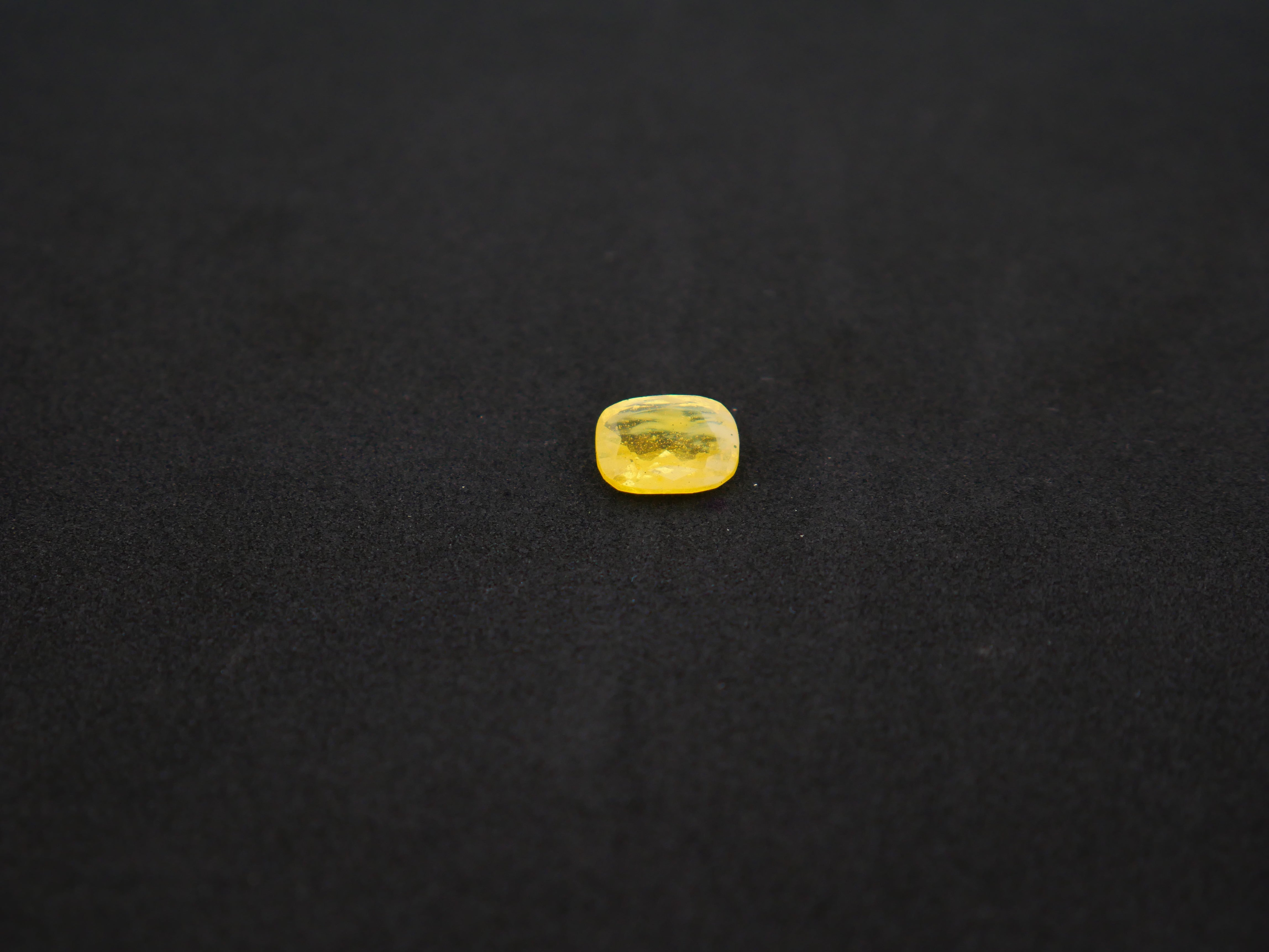 Bangkok  Pukhraj - 04.84 Carat
