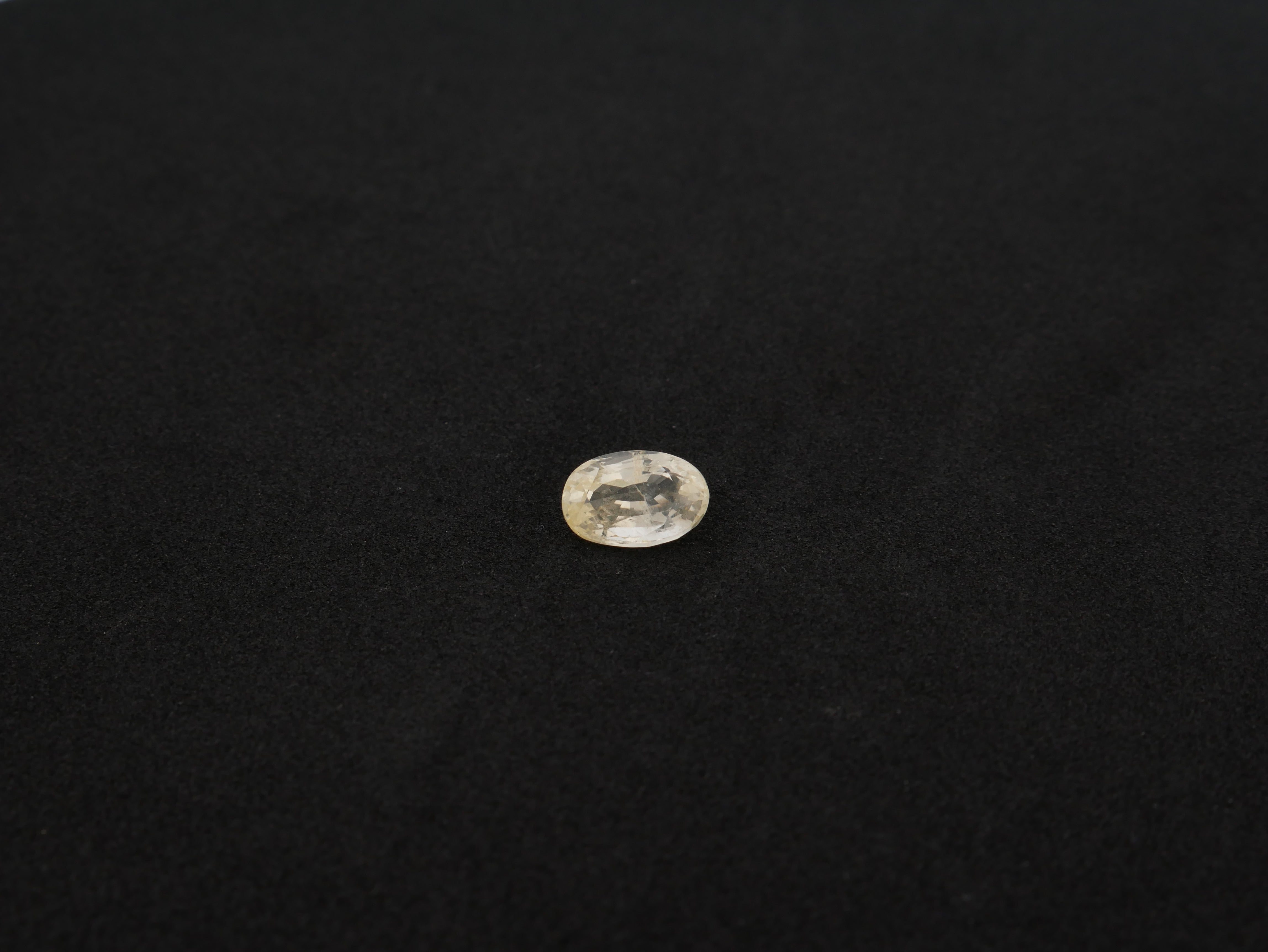 Srilanka Pukhraj - 04.34 Carat