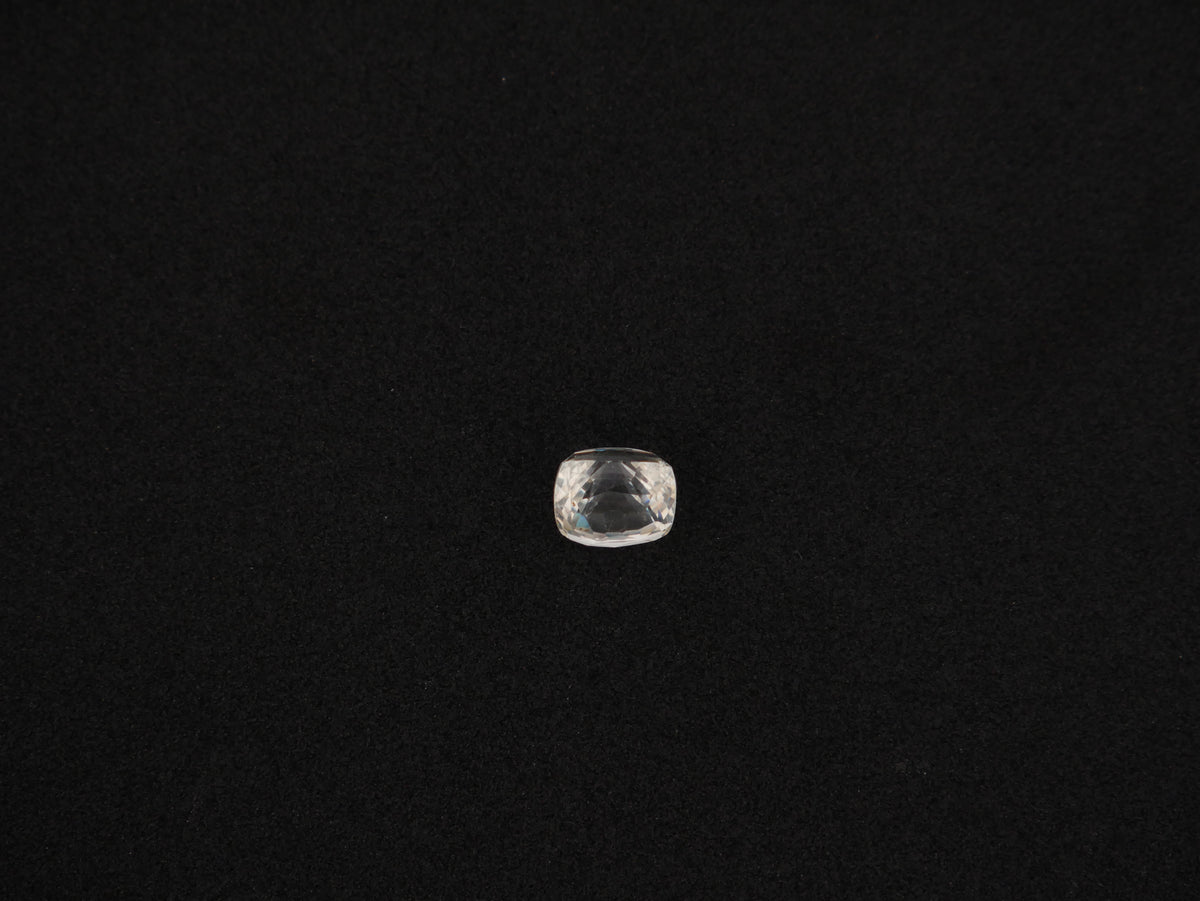 Sri Lanka White Sapphire - 06.70 Carat