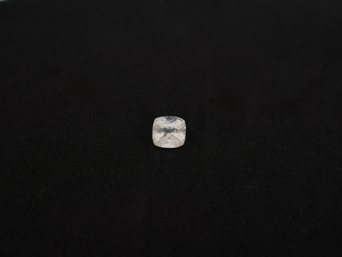 Sri Lanka White Sapphire - 06.70 Carat