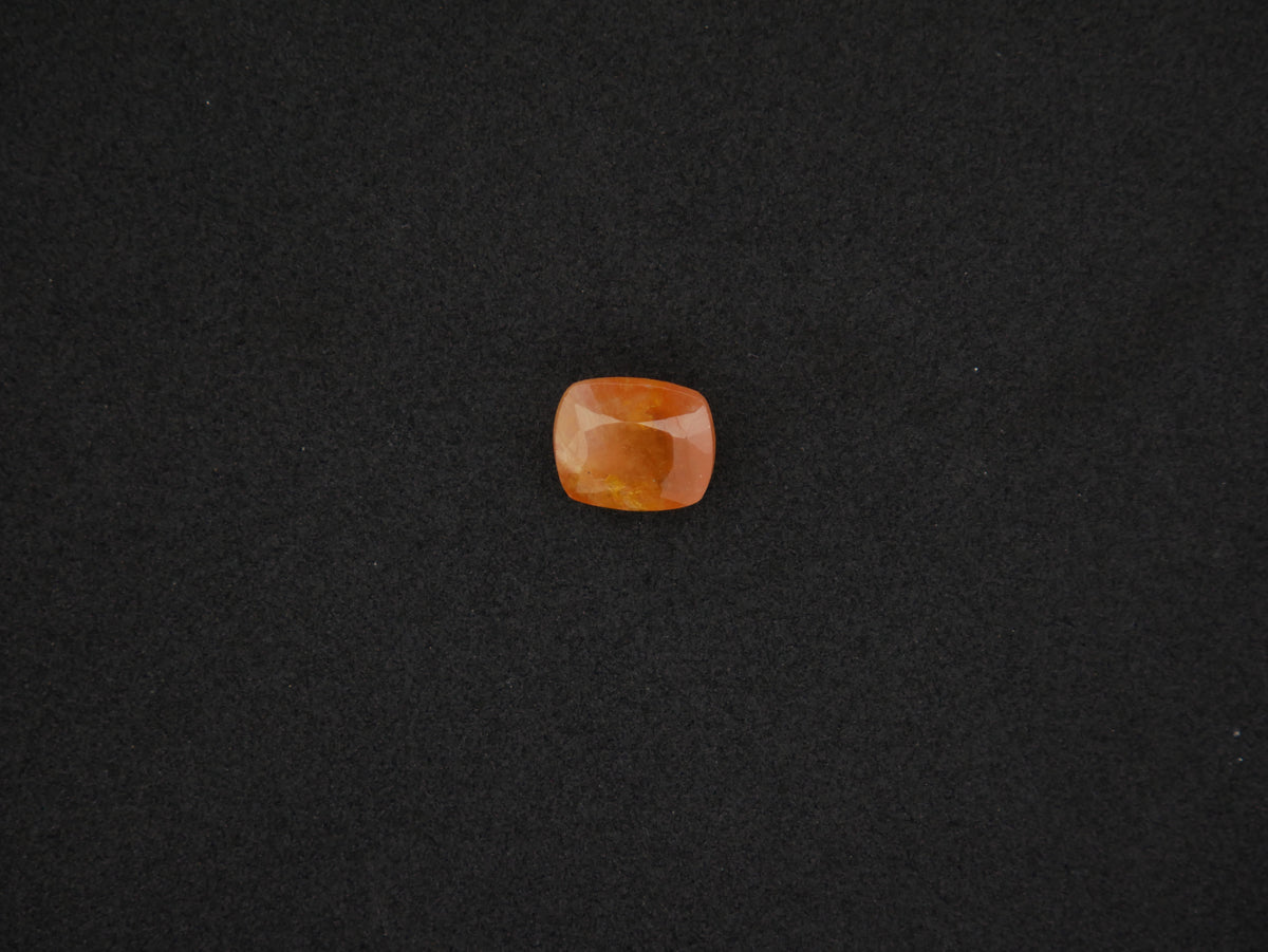 Srilanka Pukhraj - 07.19 Carat