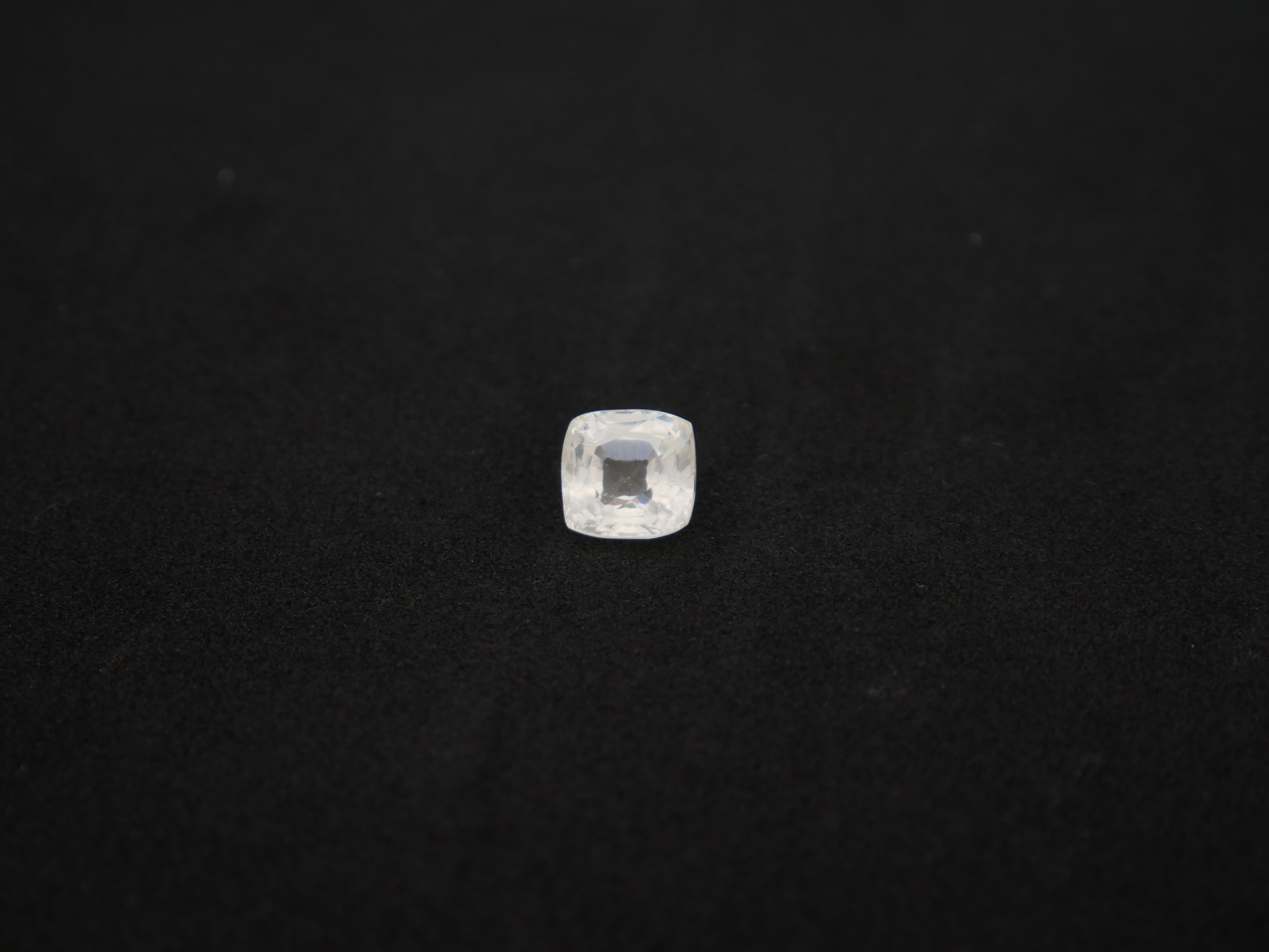 Sri Lanka White Sapphire - 08.29 Carat