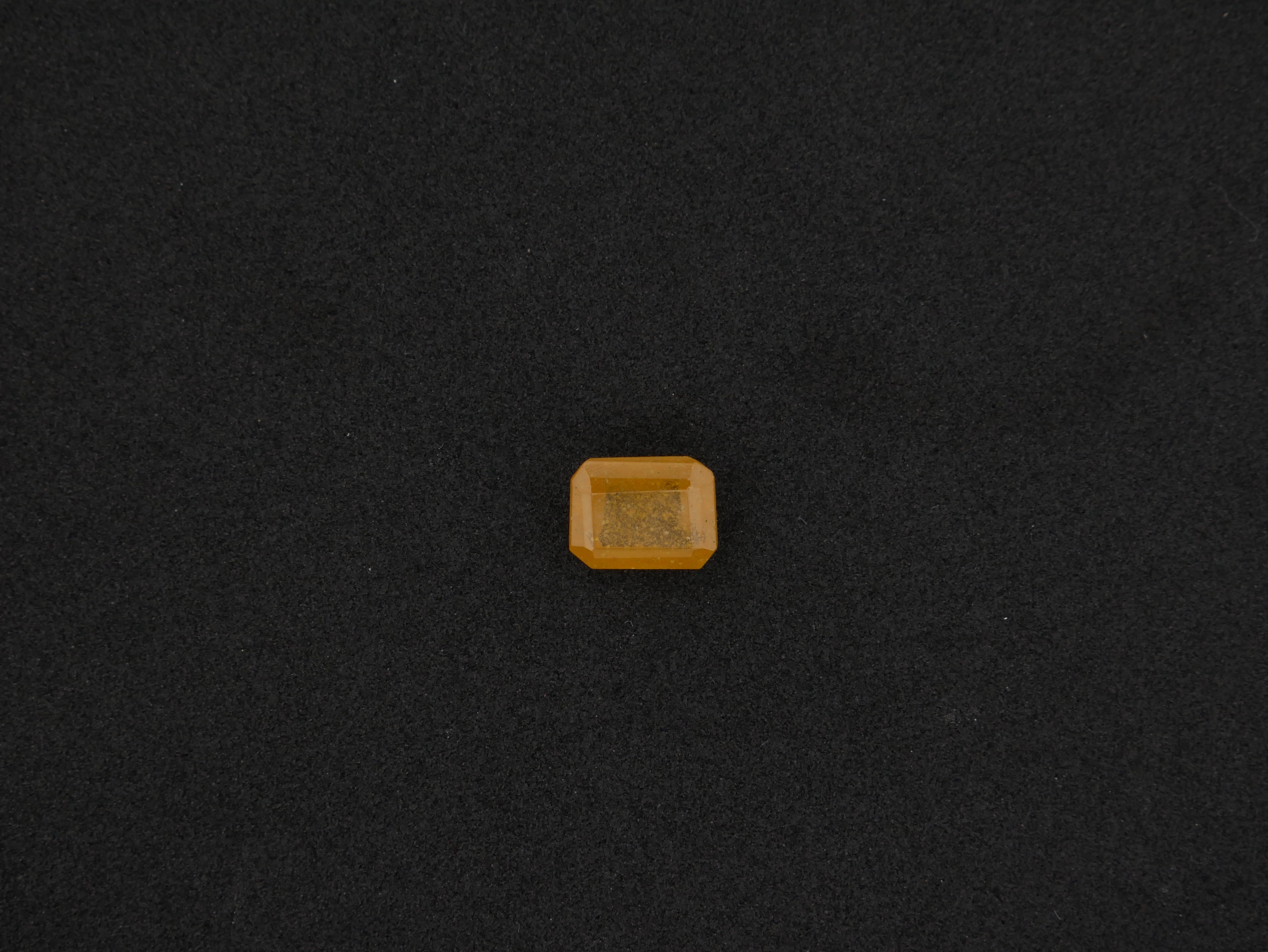Bangkok Pukhraj - 06.59 Carat
