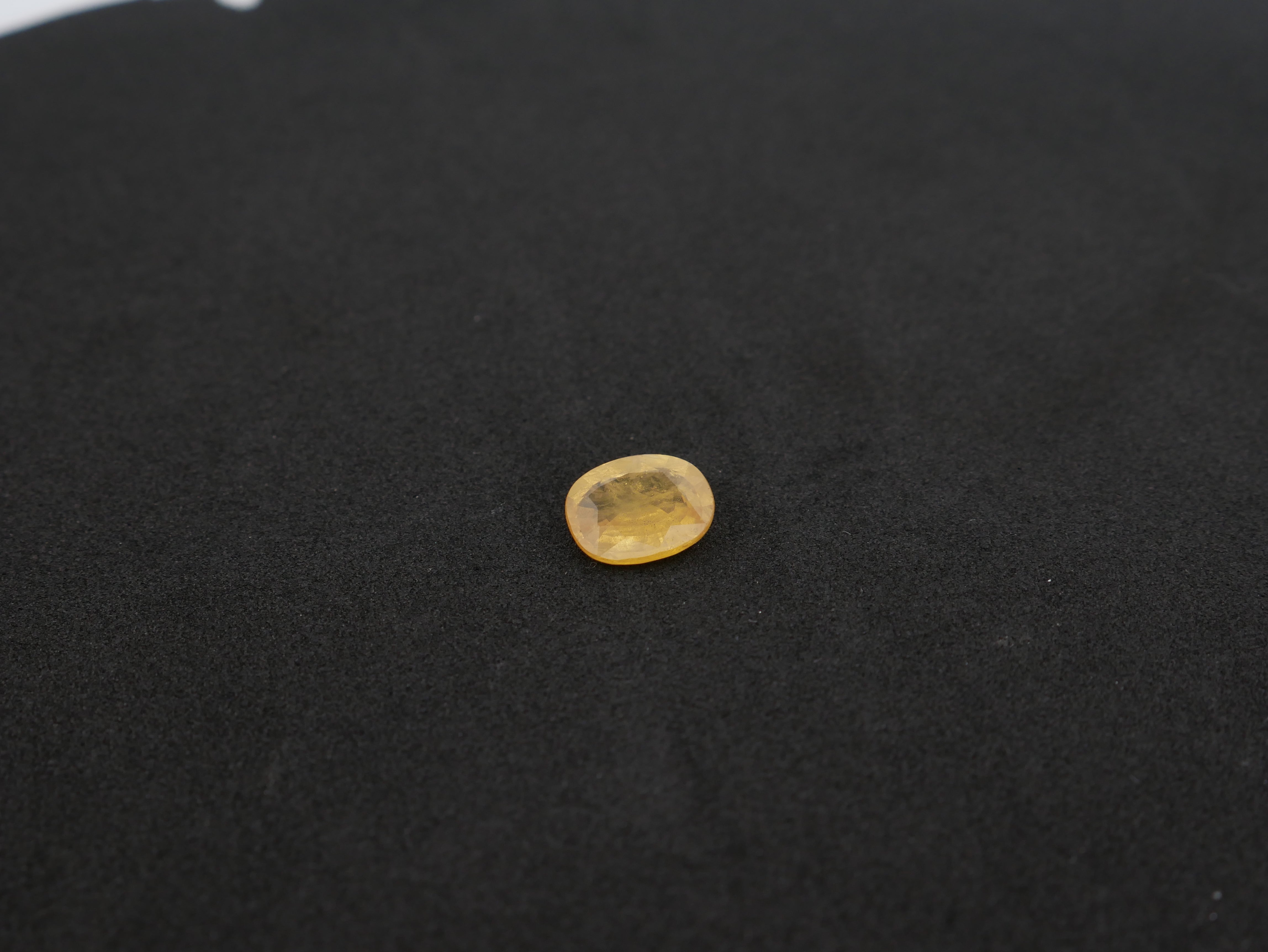Bangkok Pukhraj - 04.09 Carat
