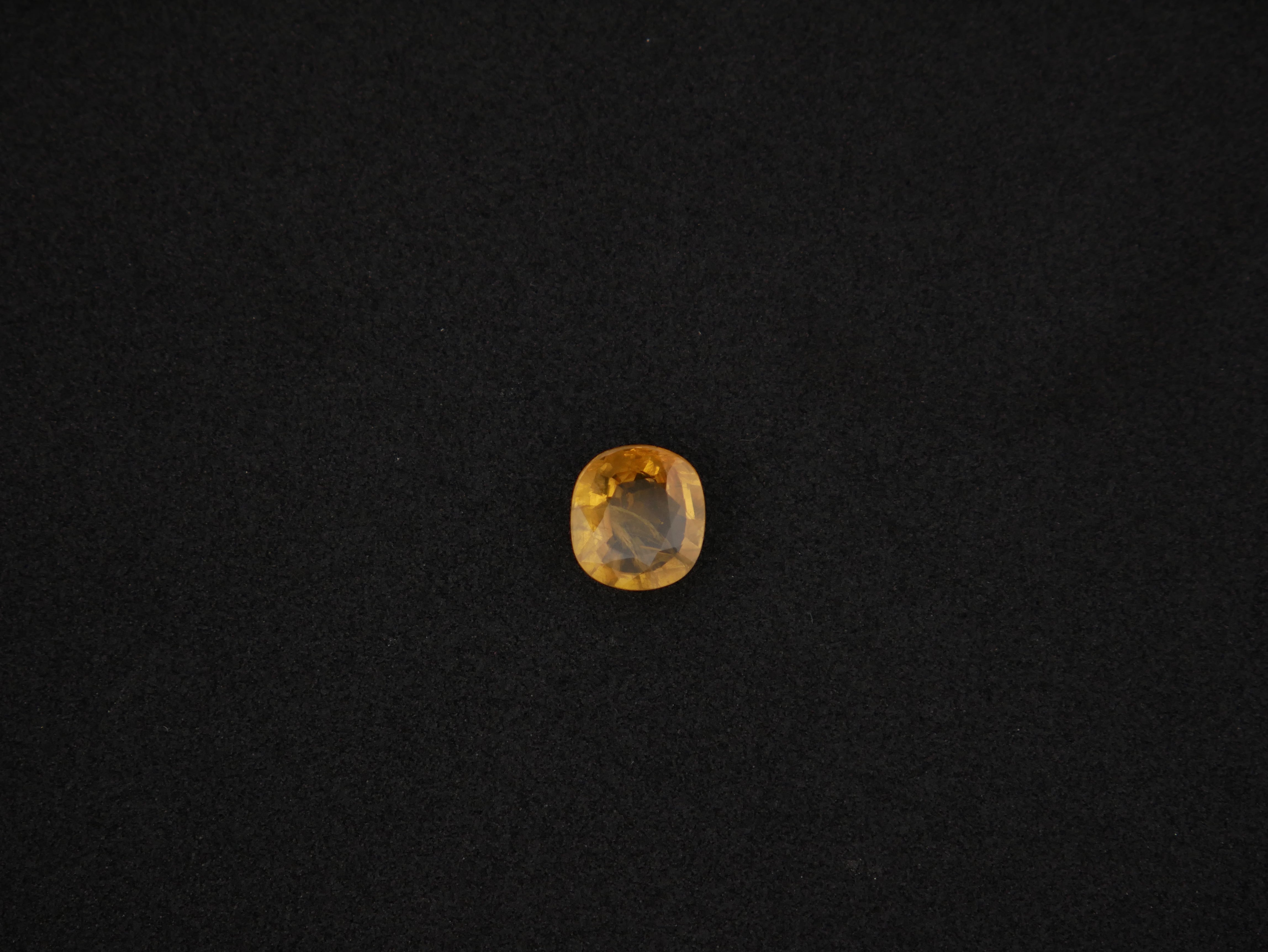 Srilanka Pukhraj - 04.39 Carat