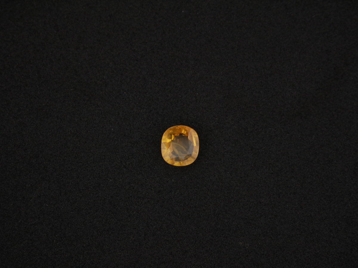 Srilanka Pukhraj - 04.39 Carat
