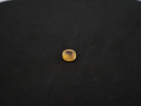 Srilanka Pukhraj - 04.39 Carat