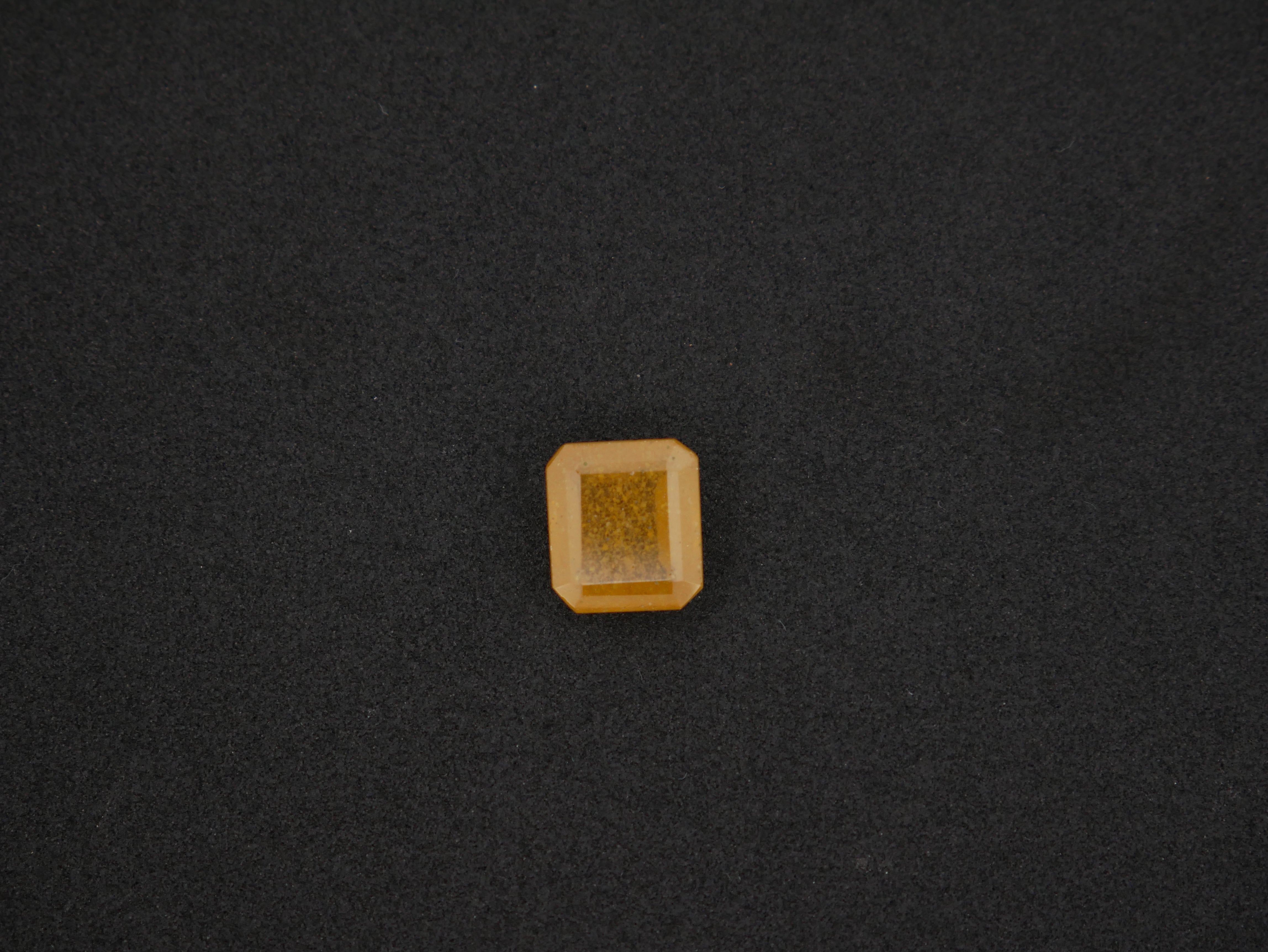 Srilanka Pukhraj - 10.82 Carat