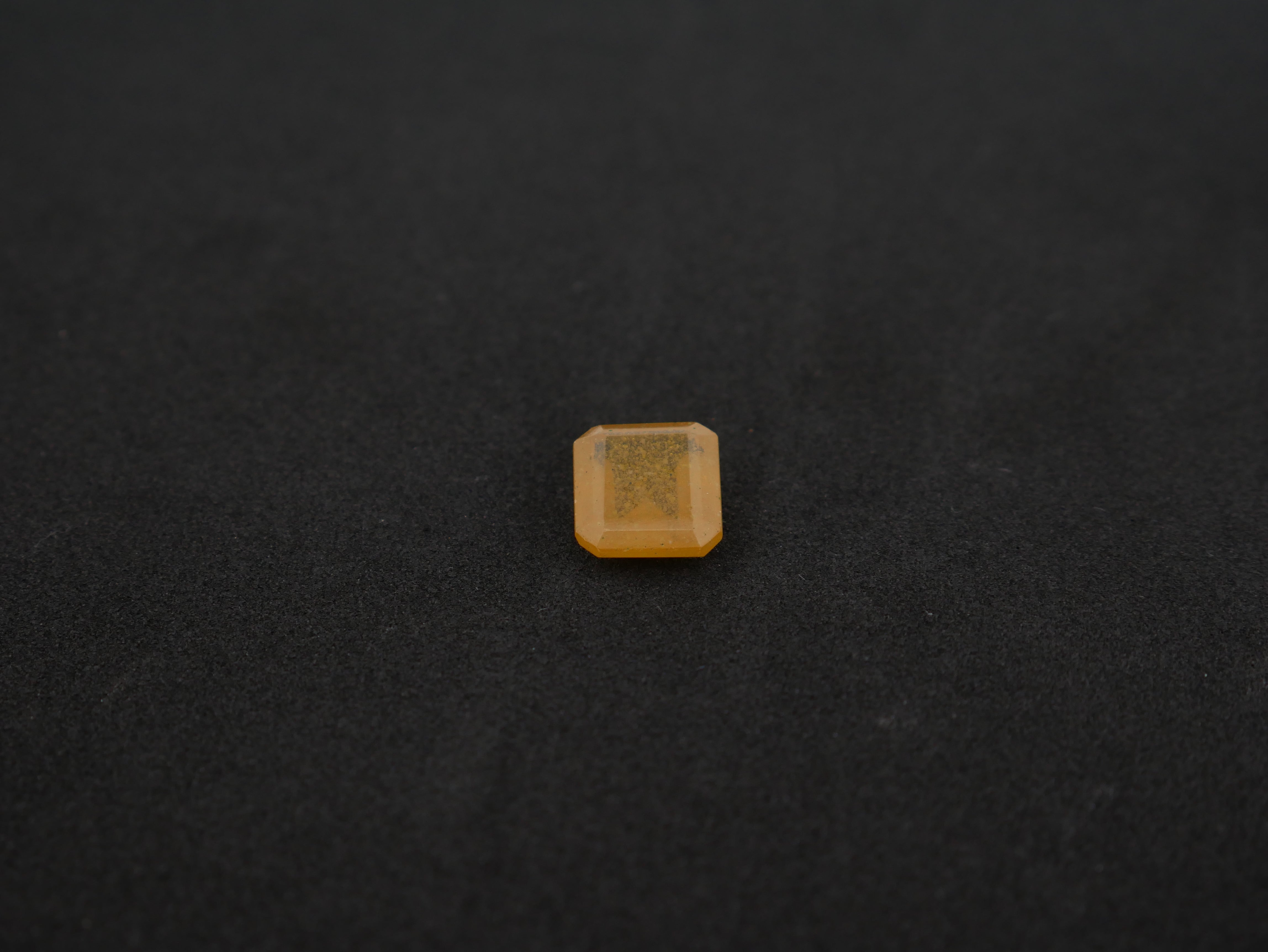 Srilanka Pukhraj - 10.82 Carat