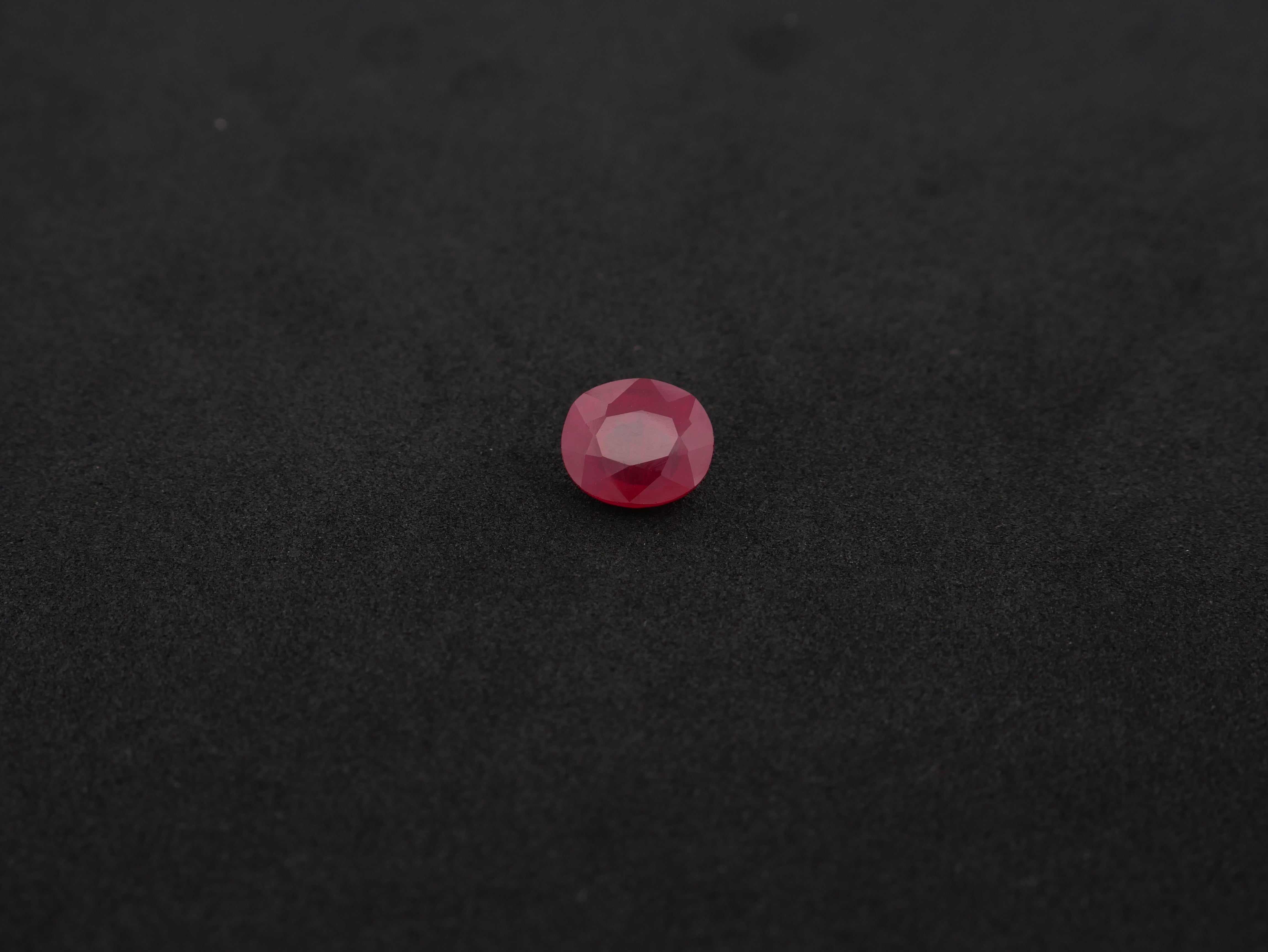 Myanmar Manik - 07.03 Carat