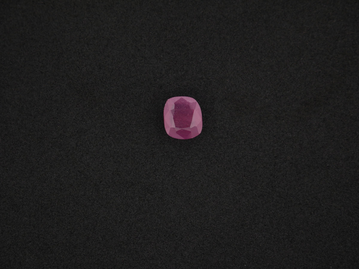 Myanmar Manik - 06.86 Carat