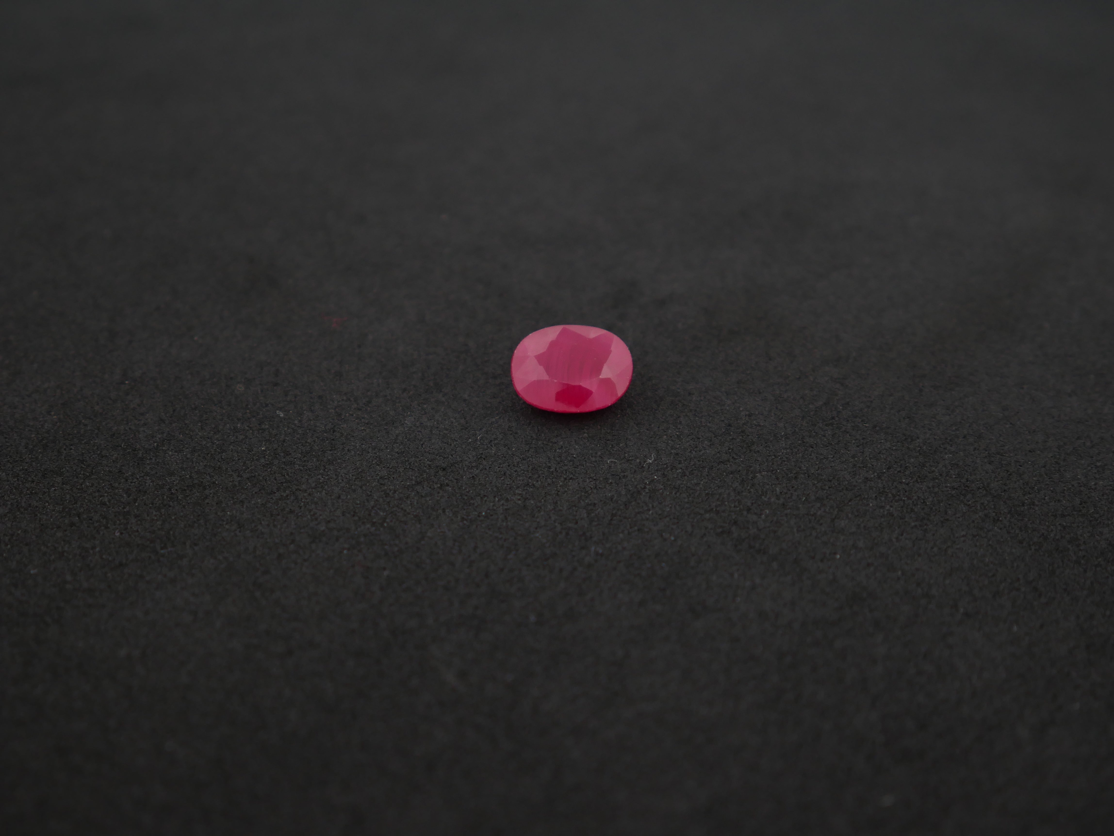 Myanmar Manik - 05.27 Carat