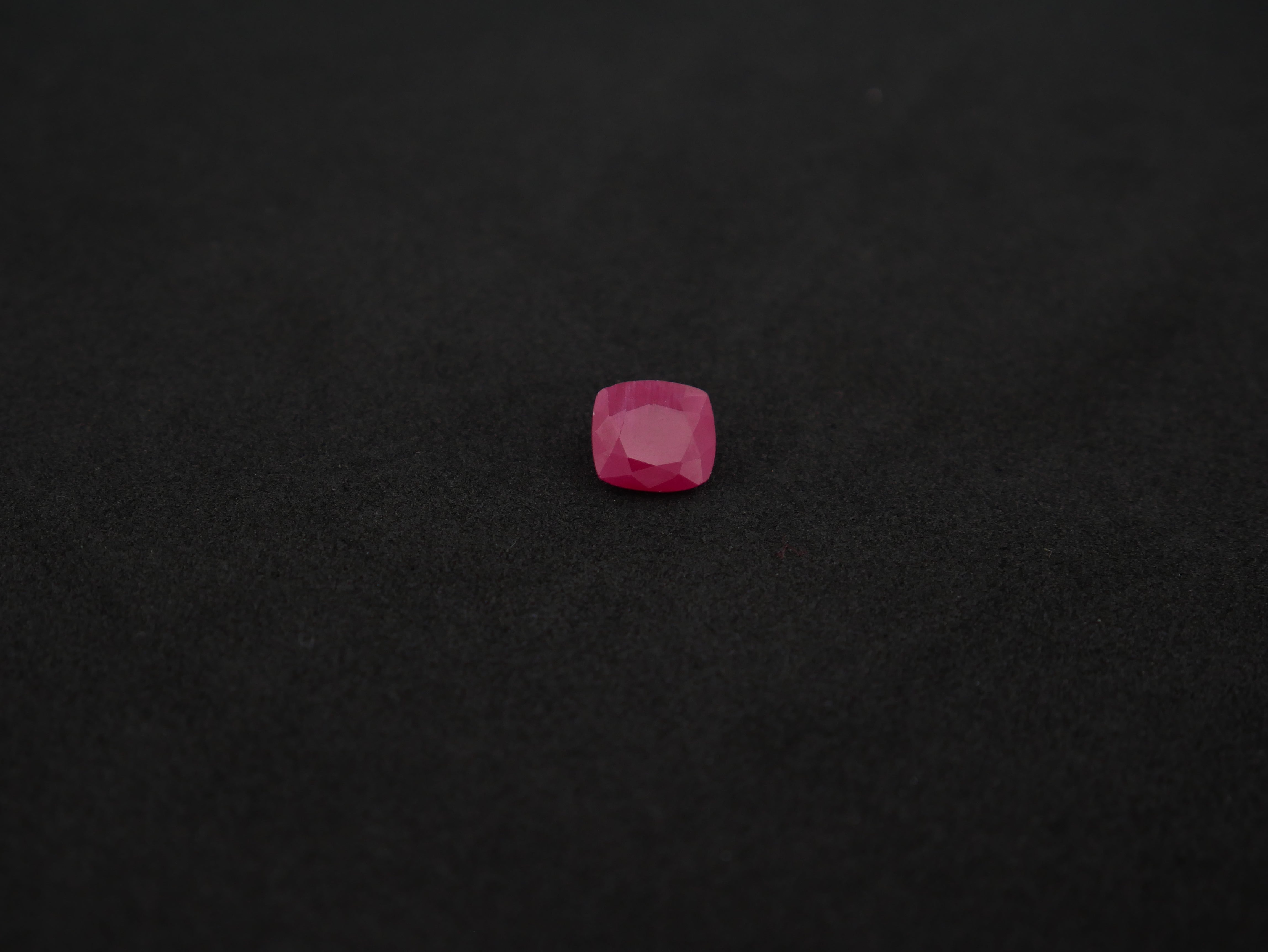 Myanmar Manik - 04.45 Carat