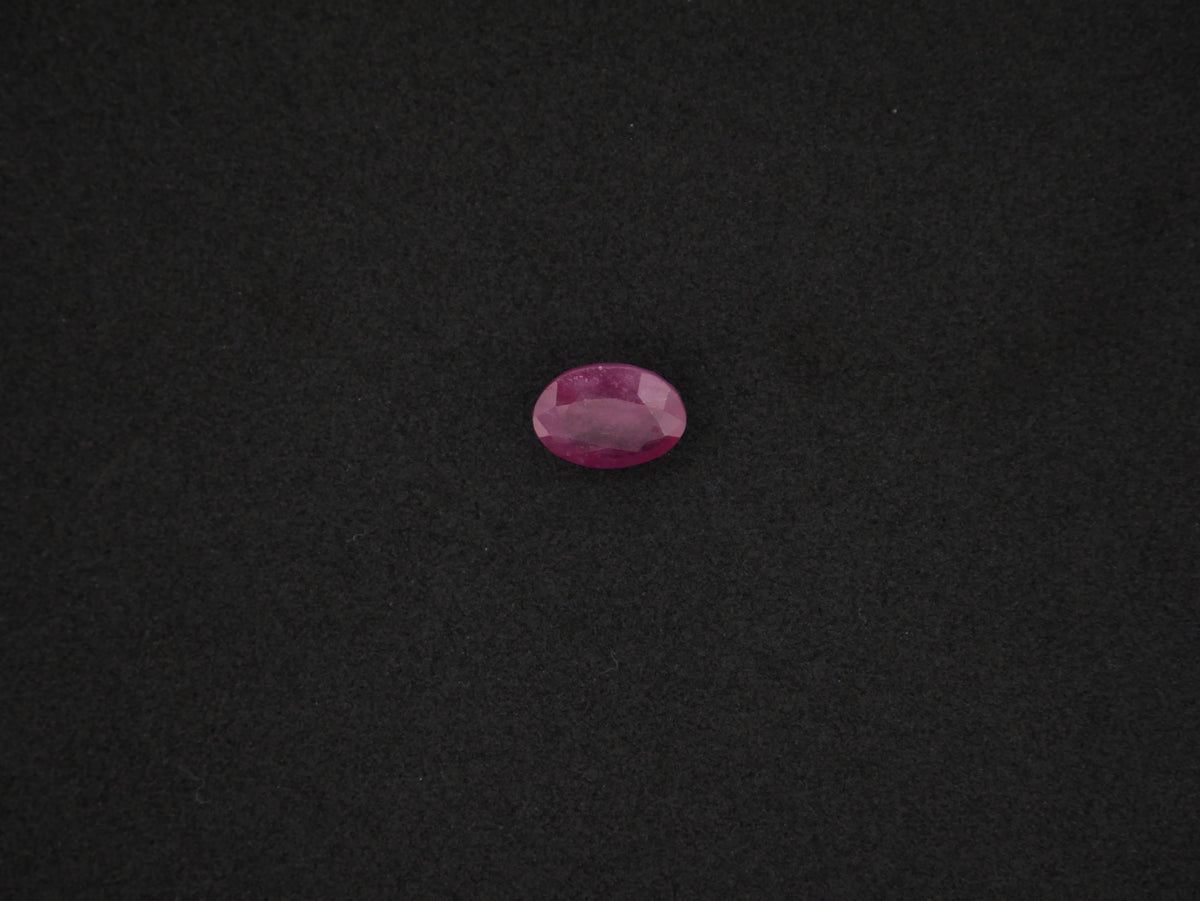 Myanmar Manik - 05.05 Carat