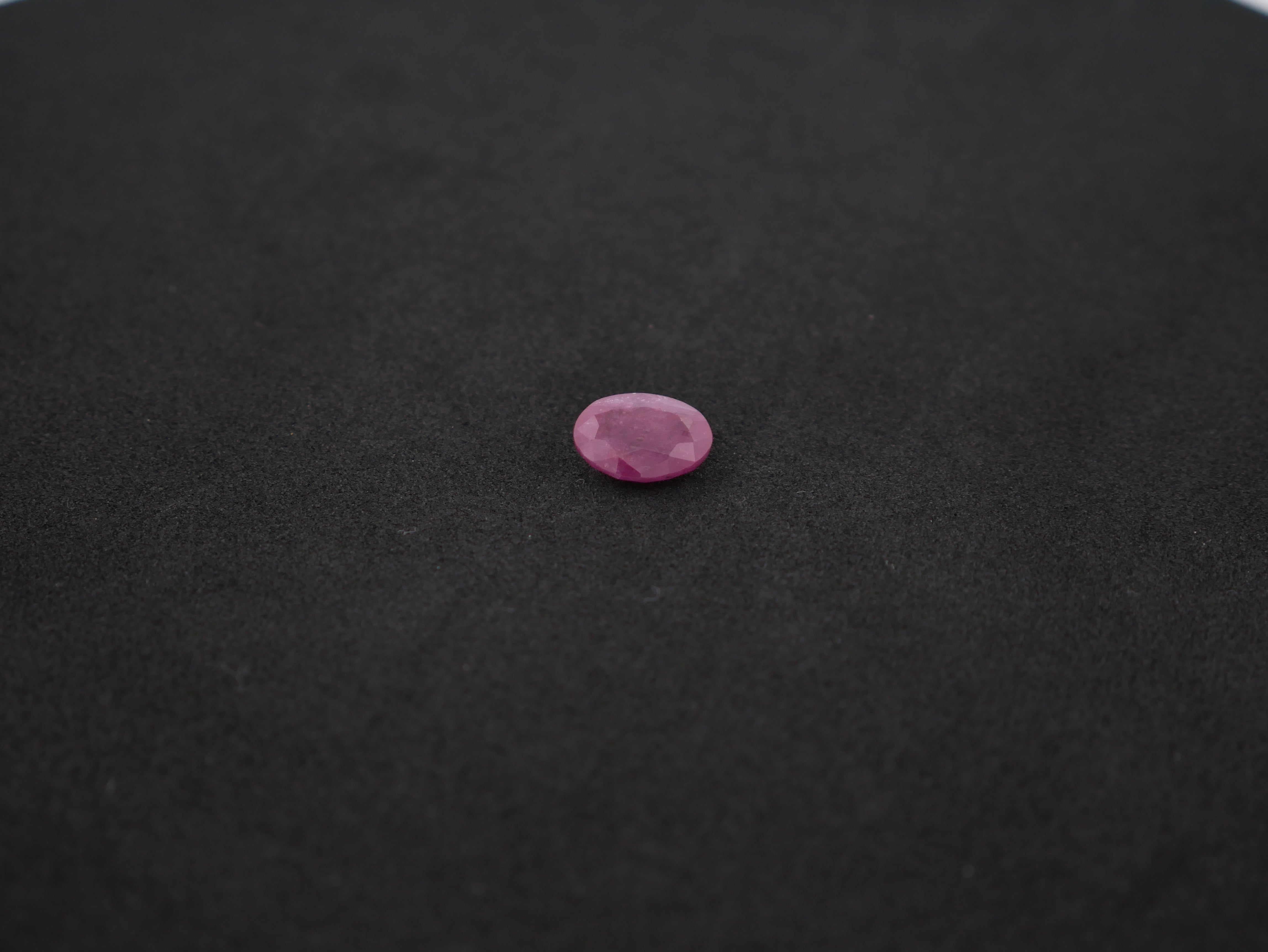 Myanmar Manik - 05.05 Carat