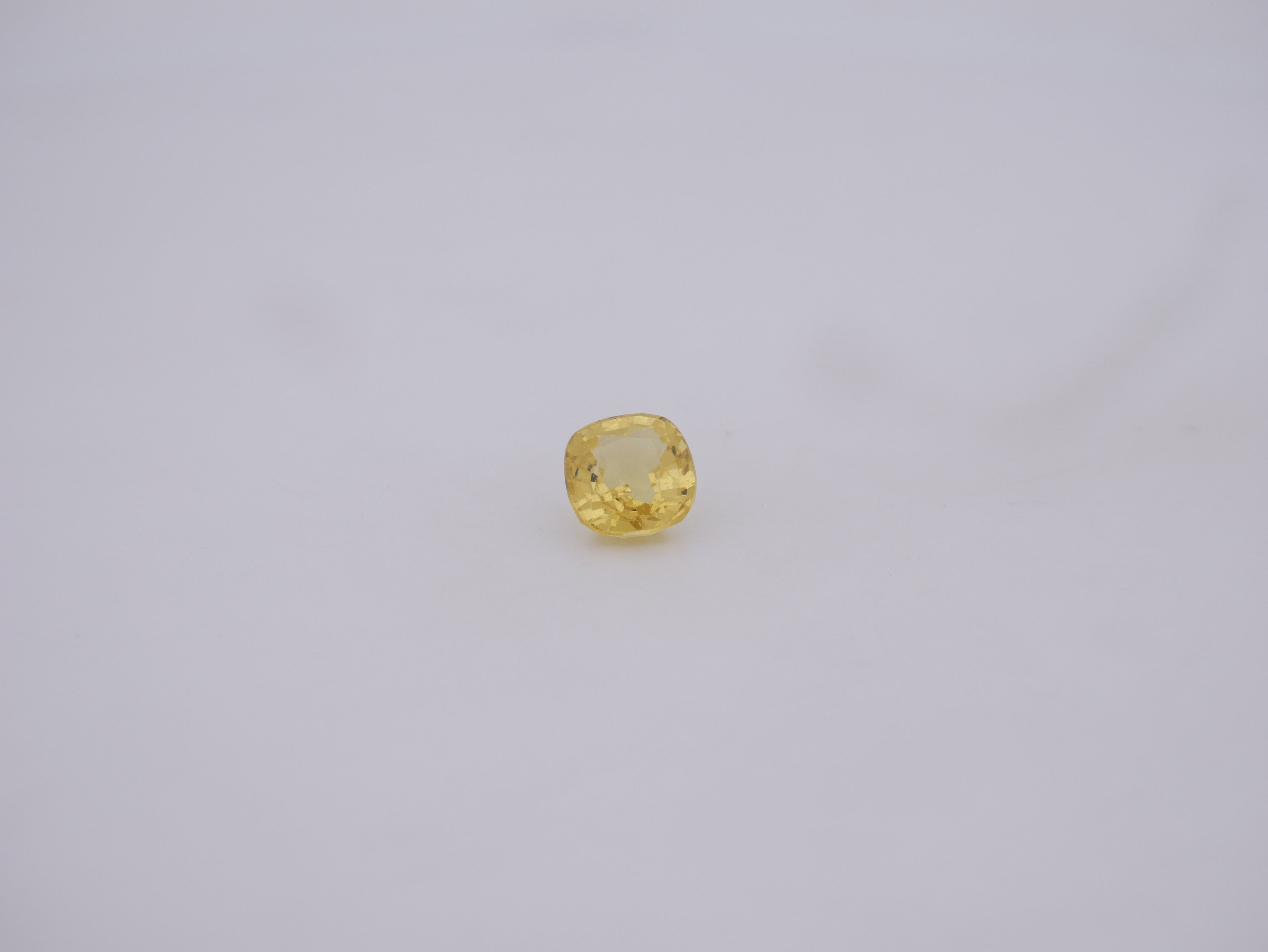 Bangkok Pukhraj - 05.27 Carat