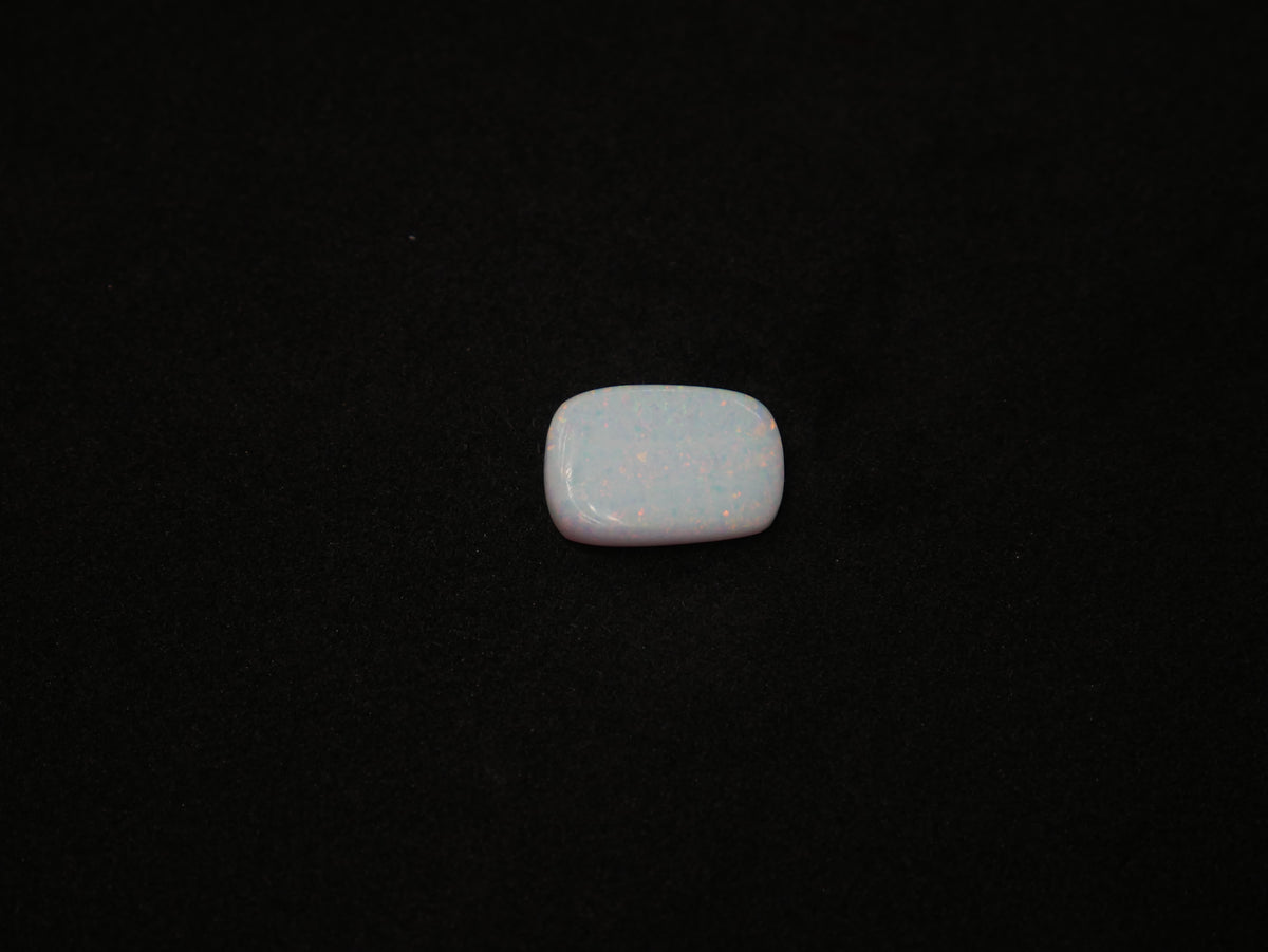 Australia Opal - 06.81 Carat