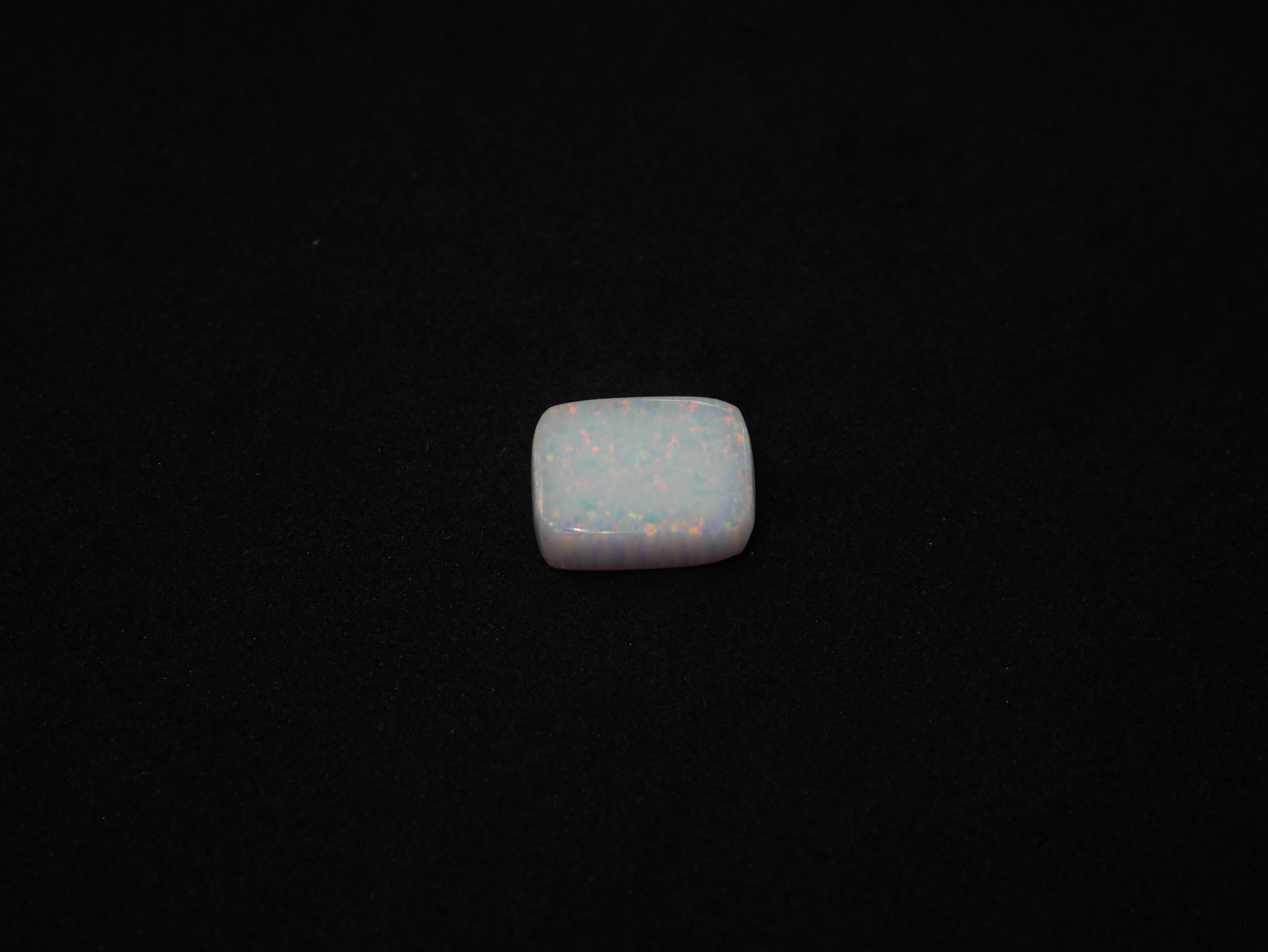 Australia Opal - 09.28 Carat