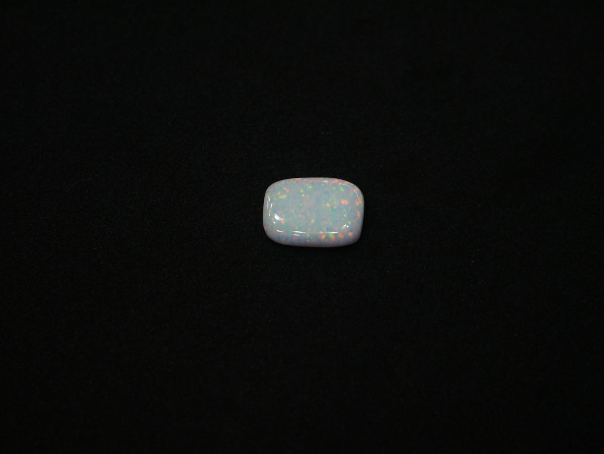 Australia Opal - 05.71 Carat