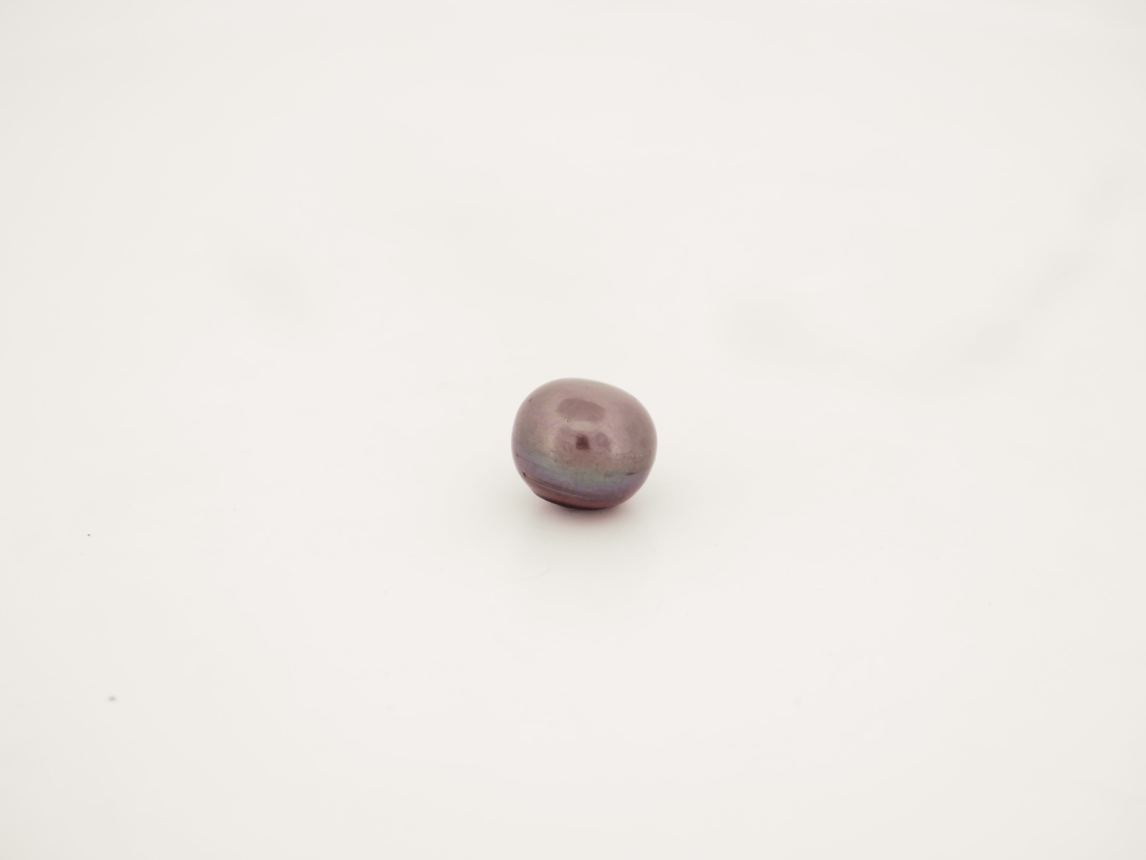 South Sea Black Moti - 10.50 Carat