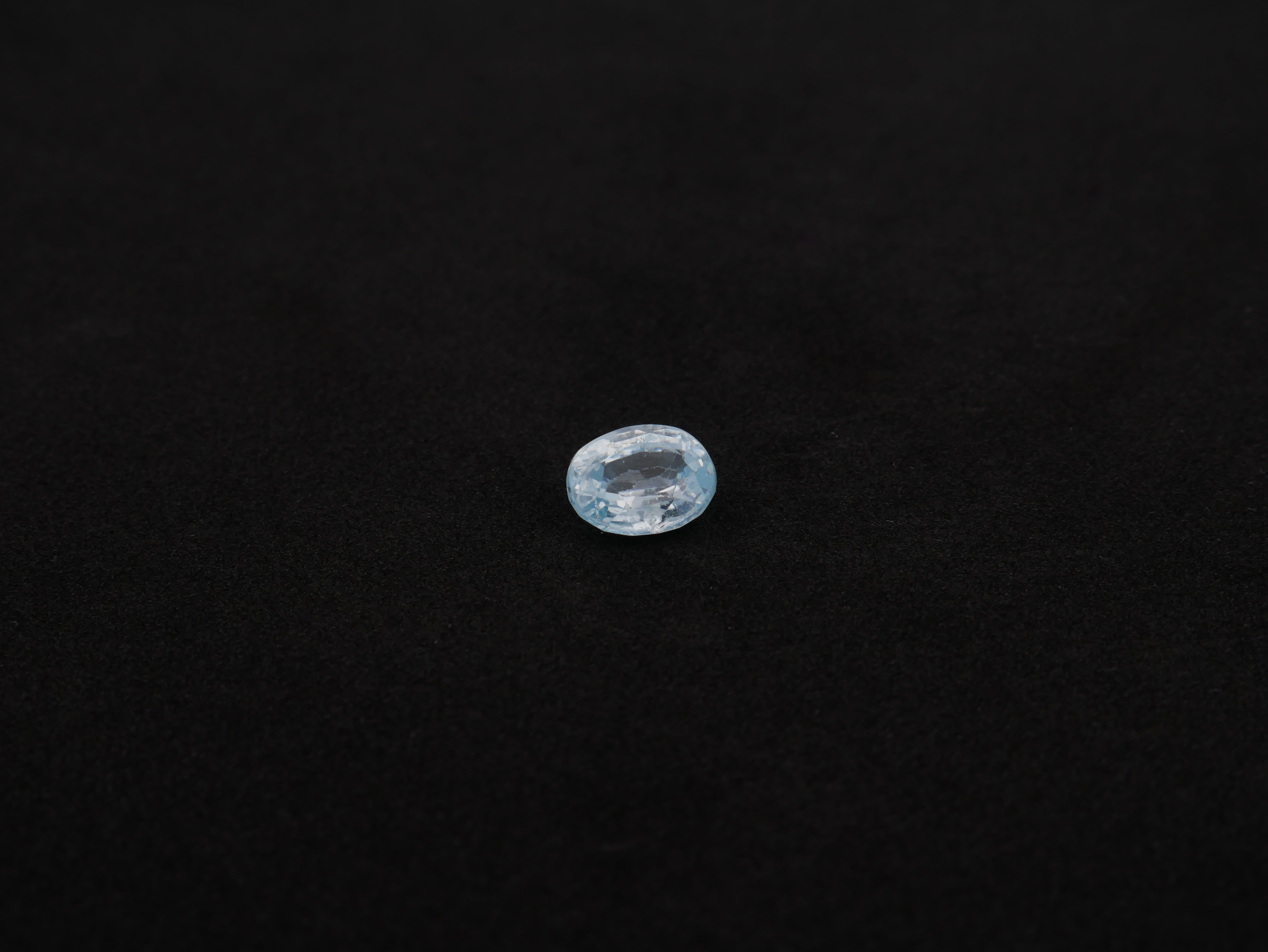 Combodia Zercon - 07.00 Carat